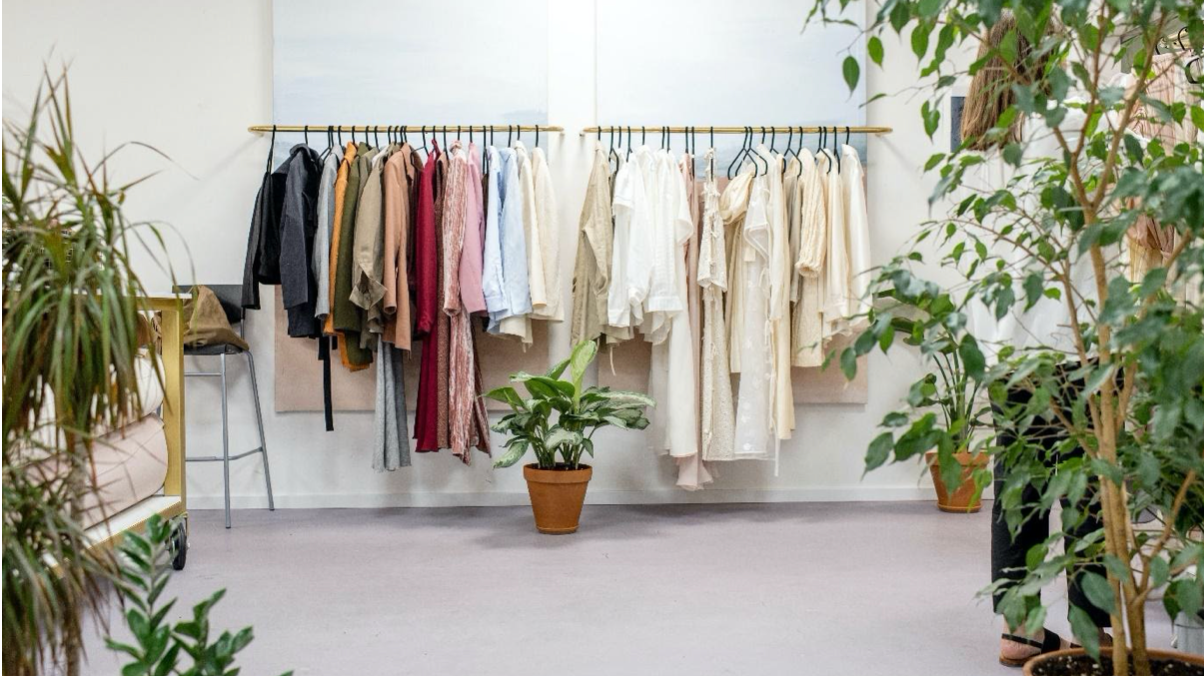 How To Build A Sustainable Wardrobe - Mitra The Label